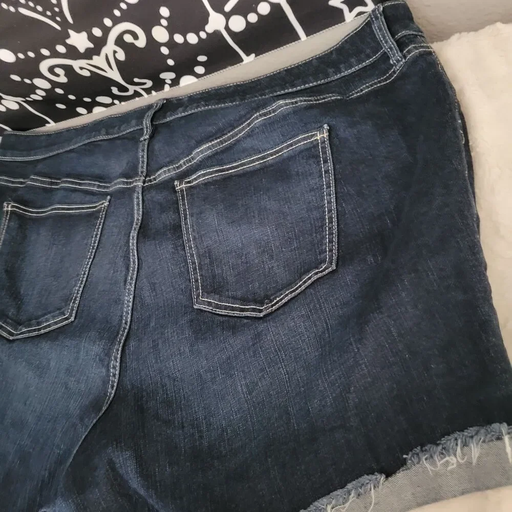 Torrid Denim Women's First At Fit Stretchy Comfy Blue Jean Shorts Size 22
